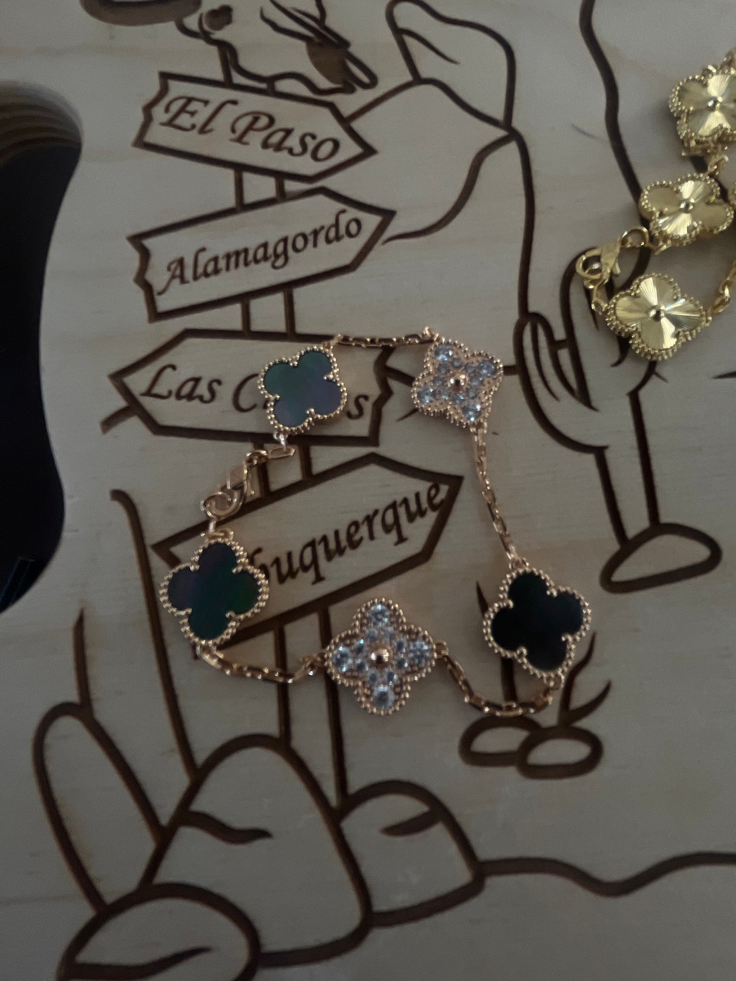 Four leaf bracelets